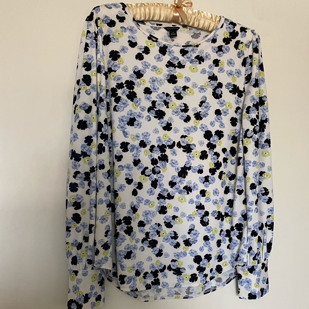 Ann Taylor floral long sleeve top